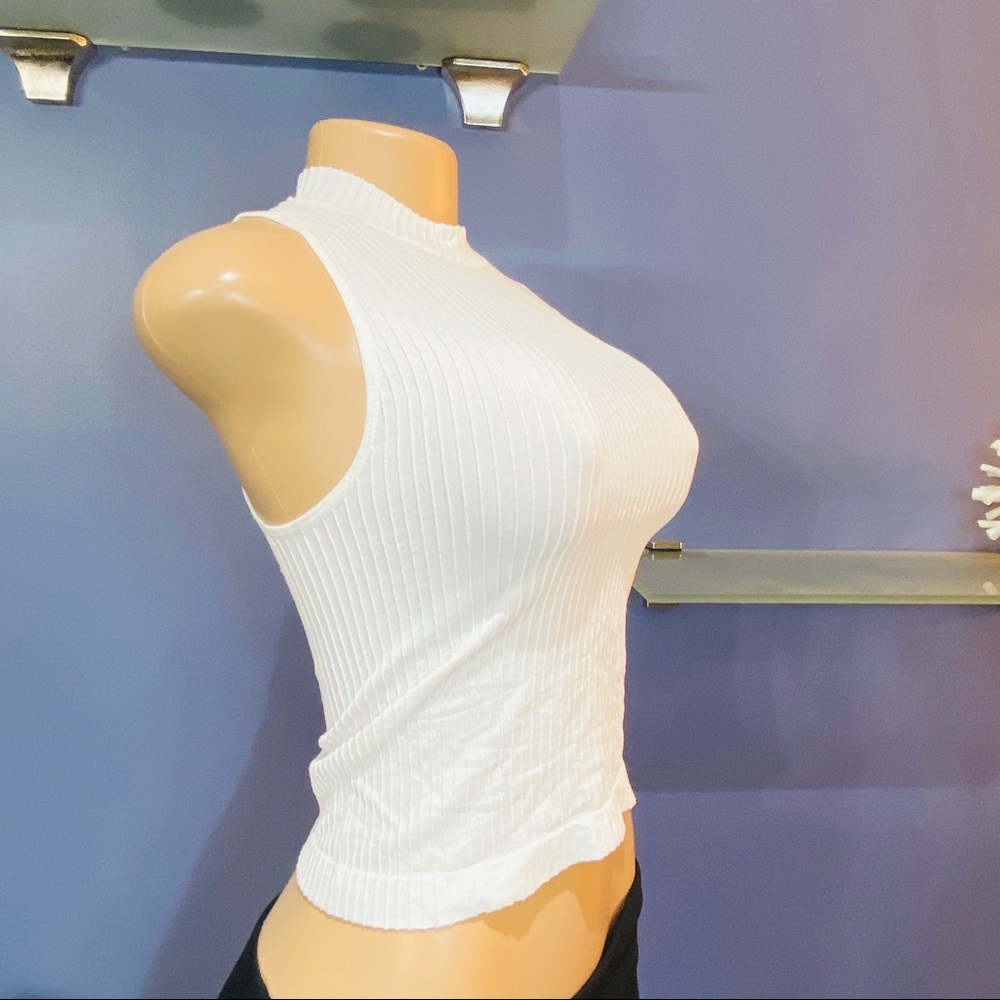 NWT Ribbed Crop Top Tank Shirt - Picture 3 of 8